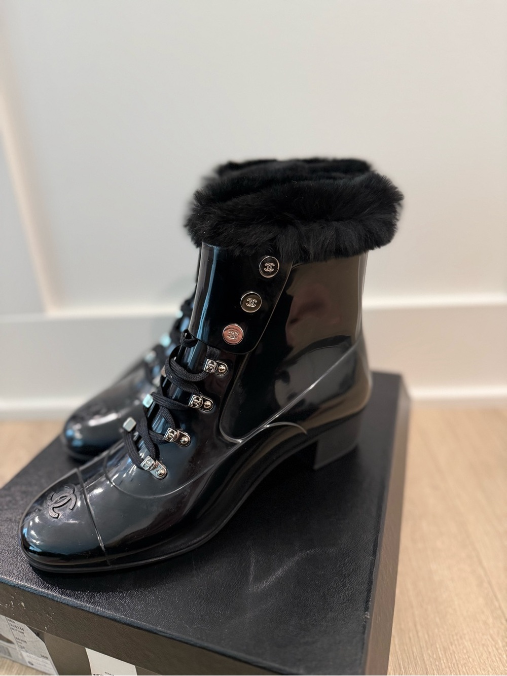 AUTHENTIC Chanel 2008 Black Patent Leather Ankle Boots Rabbit Fur Trim NIB 8.5 - Picture 3 of 12